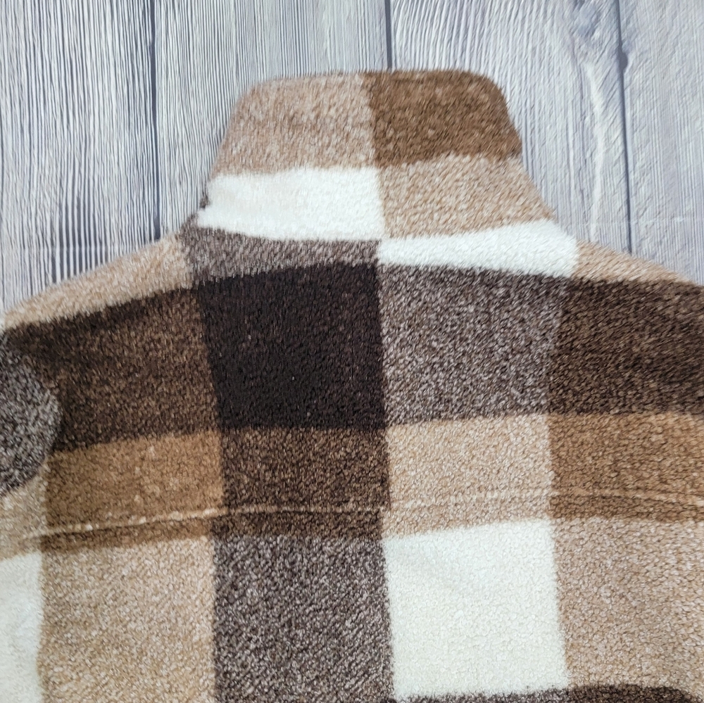 Abercrombie & Fitch Women's Plaid Cropped Teddy Snap Button Jacket Shacket - Picture 8 of 13